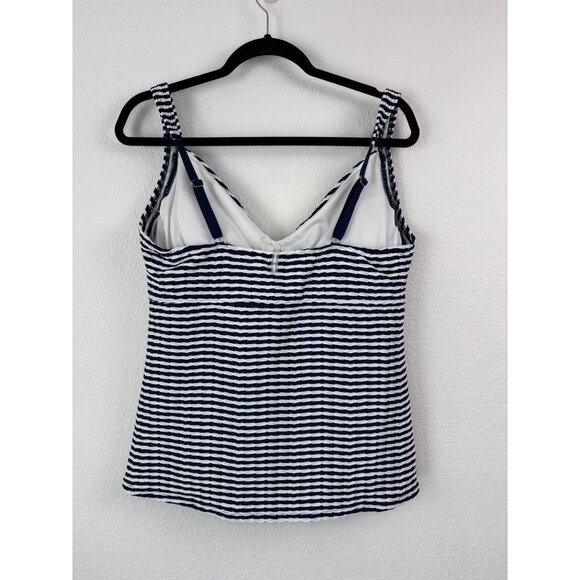 Lands' End women's 16 navy white striped textured underwire‎ tankini swim top - Picture 4 of 6